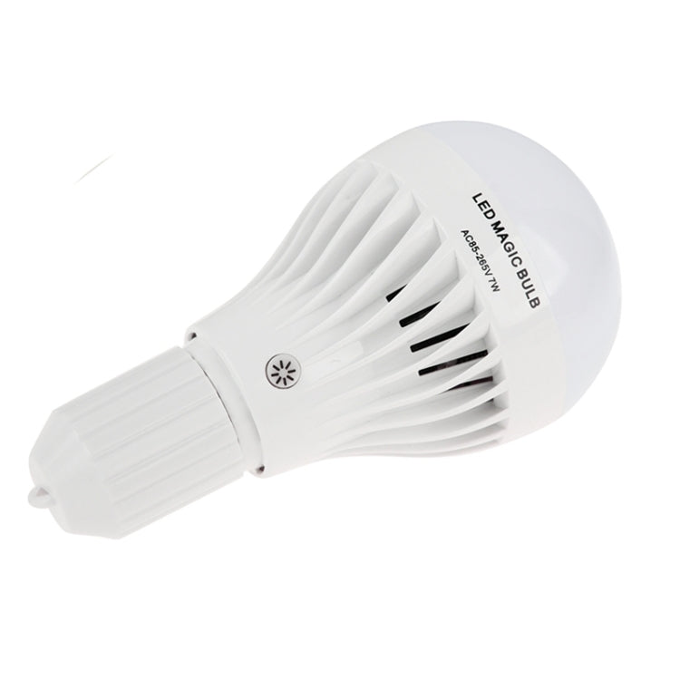 5W-7W Rechargeable LED Emergency Bulb Light, E26 / E27 / B22 LED Magic Bulb with Remote Controller (Default Delivery E27 Bulb Base, Need E26 or B22, Must Make a Note on the Order)