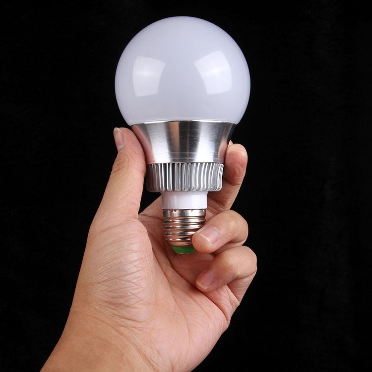 E27 10W RGB LED Ball Steep Light Bulb, Luminous Flux: 800-900lm, with Remote Controller
