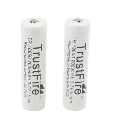 2 PCS TrustFire 18650 2000mAh 3.7V Long Lasting Rechargeable Lithium ion Battery with Circuit Protection(White)