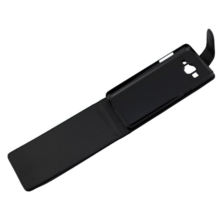 For Galaxy On5 / G5500 Khaki Lining Vertical Flip Magnetic Buckle PU Leather Case (Black)