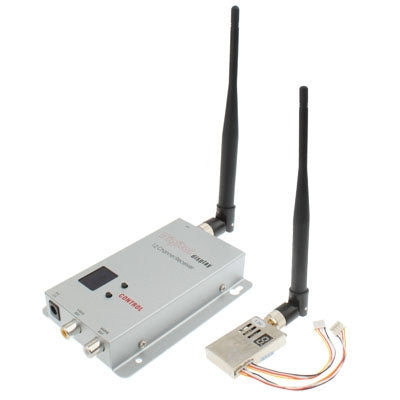 1.2GHz 1W 4 Channel Digital Wireless AV transmitter & receiver(Golden)
