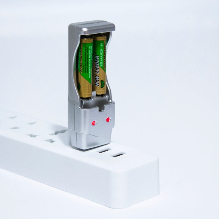 Mini USB Battery Charger for 2* AA / AAA Batteries(Silver)