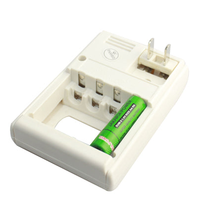 Battry Charger for AA / AAA Ni-MH / Ni-CD Batteries and 9V Batteries (Only US Plug)