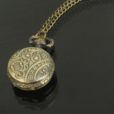 Classical Picture of Eiffel Tower Copper Chain Pocket Watch