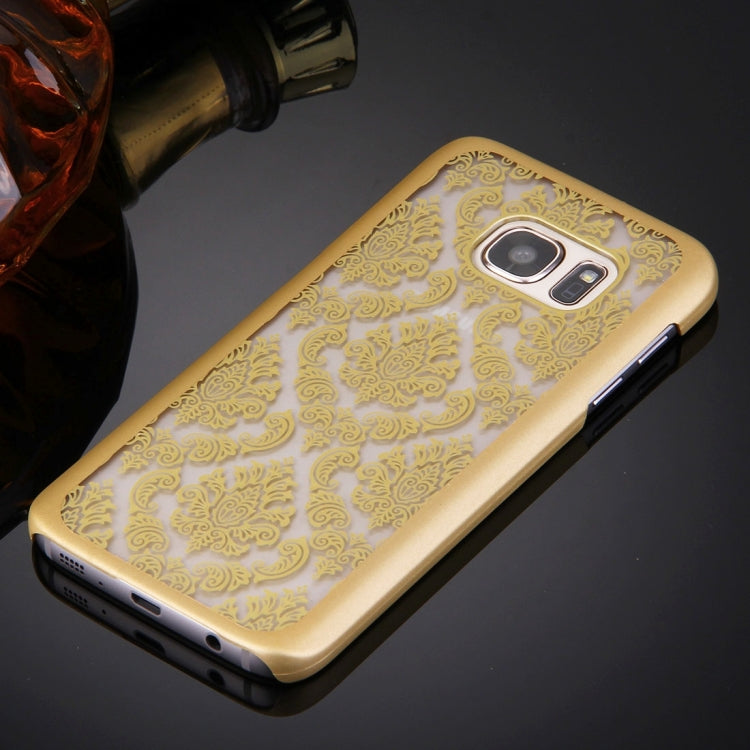 For Galaxy S7 / G930 Retro Palace Embossed Flowers Pattern Protective Hard Case