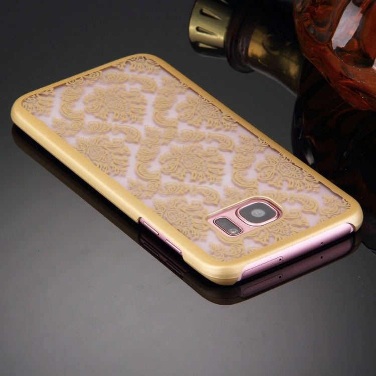 For Galaxy S7 / G930 Retro Palace Embossed Flowers Pattern Protective Hard Case