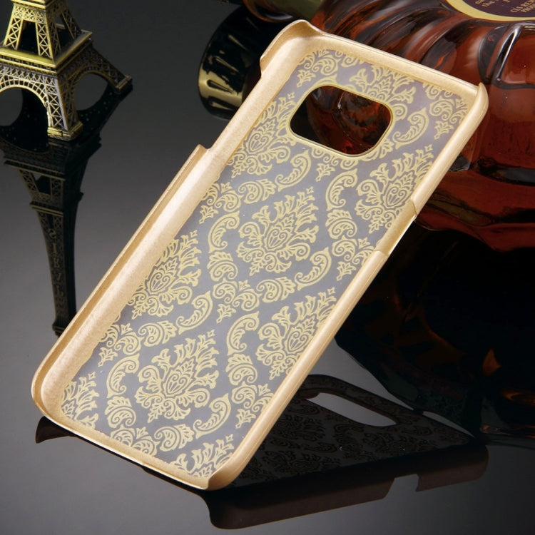 For Galaxy S7 / G930 Retro Palace Embossed Flowers Pattern Protective Hard Case
