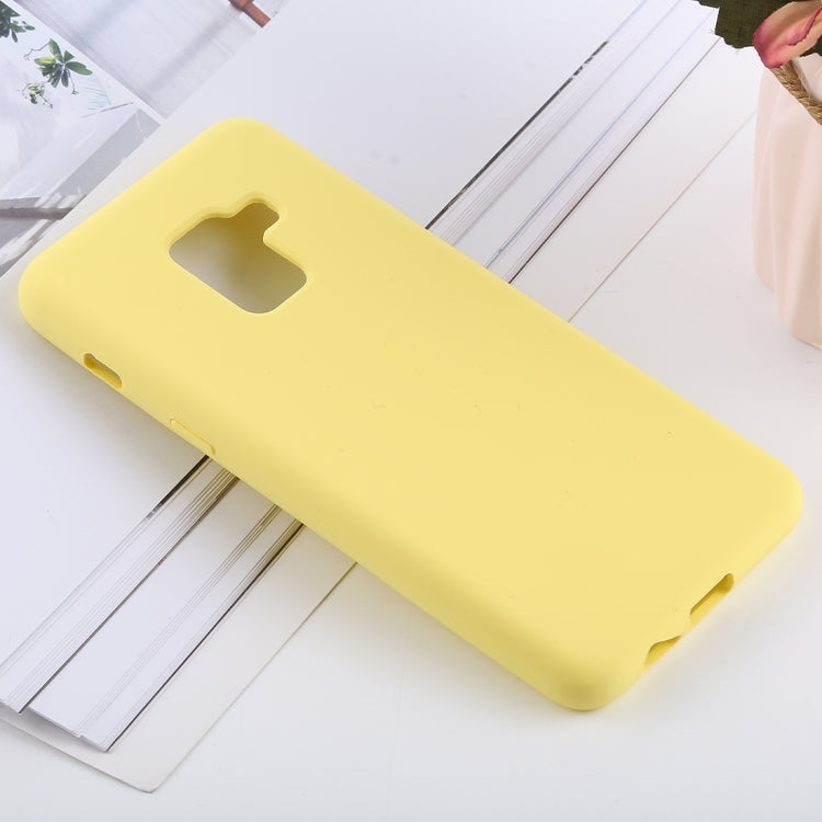Solid Color Liquid Silicone Shockproof Soft Case for Galaxy A8