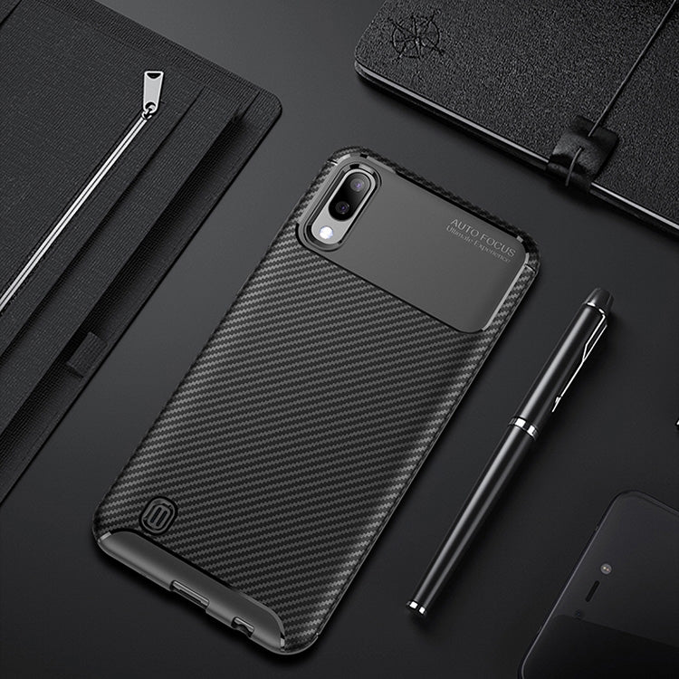 Beetle Series Carbon Fiber Texture Shockproof TPU Case for Galaxy M10(Black)