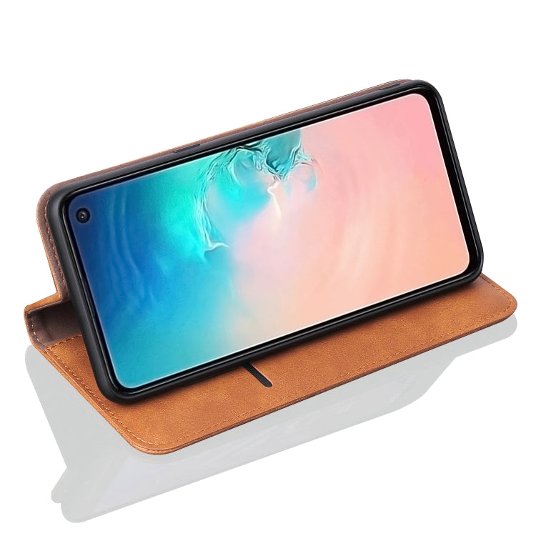 Casual Style Retro Crazy Horse Texture Horizontal Flip Leather Case for Galaxy S10e, with Card Slots & Holder & Wallet