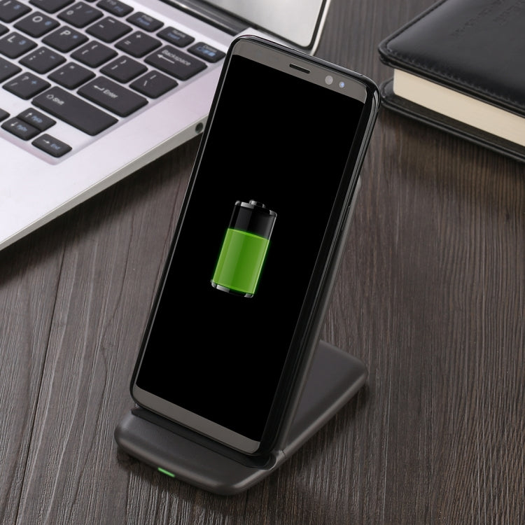Q720 Output 5V 2A Qi Standard Vertical Fast Wireless Charger, Used in Support QI Sandard Phones, For iPhone, Galaxy, Huawei, Xiaomi, LG, HTC and Other Smart Phones(Silver)