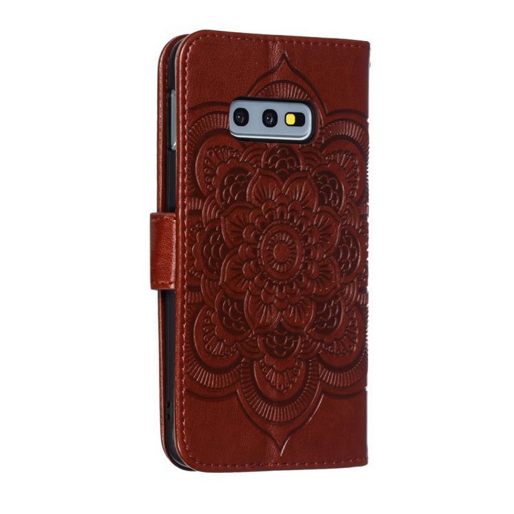 Mandala Embossing Pattern Horizontal Flip Leather Case for Galaxy S10e, with Holder & Card Slots & Wallet & Photo Frame