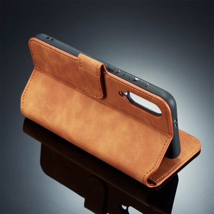 DG.MING Retro Oil Side Horizontal Flip Case for Galaxy A70, with Holder & Card Slots & Wallet