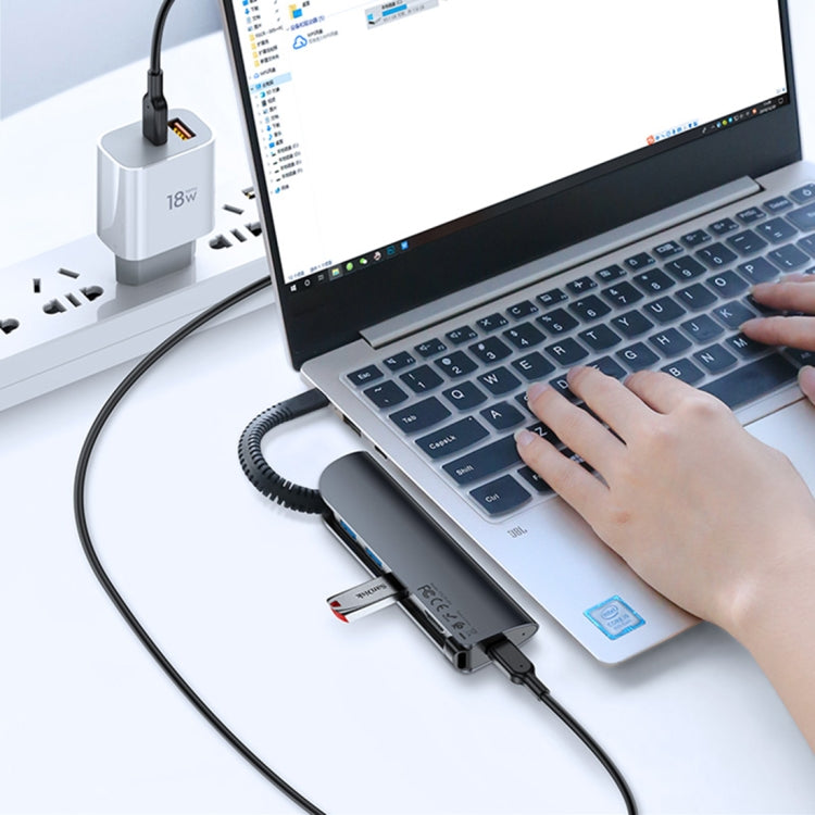 TOTU FGCR-005 Speedy Series 5 in 1 USB-C / Type-C to 3 x USB 3.0 + HDMI + PD Port HUB Converter