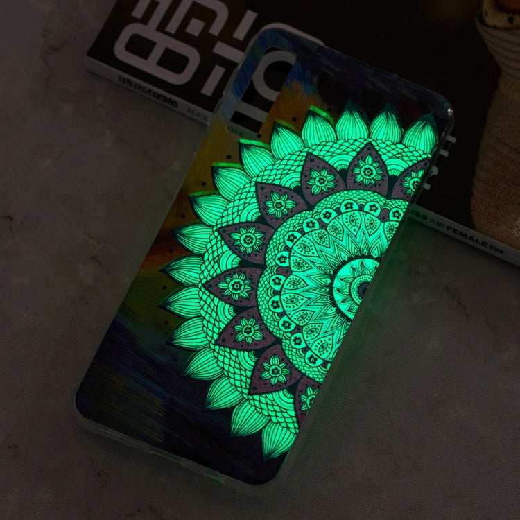 Luminous Colorful Sun Flower Pattern Shockproof TPU Protective Case for Galaxy A7 (2018)