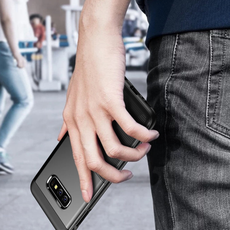 For Galaxy S10e UNBREANK Carbon Fiber Texture PC + TPU Invisible Airbag Shockproof Protective Case(Blue)