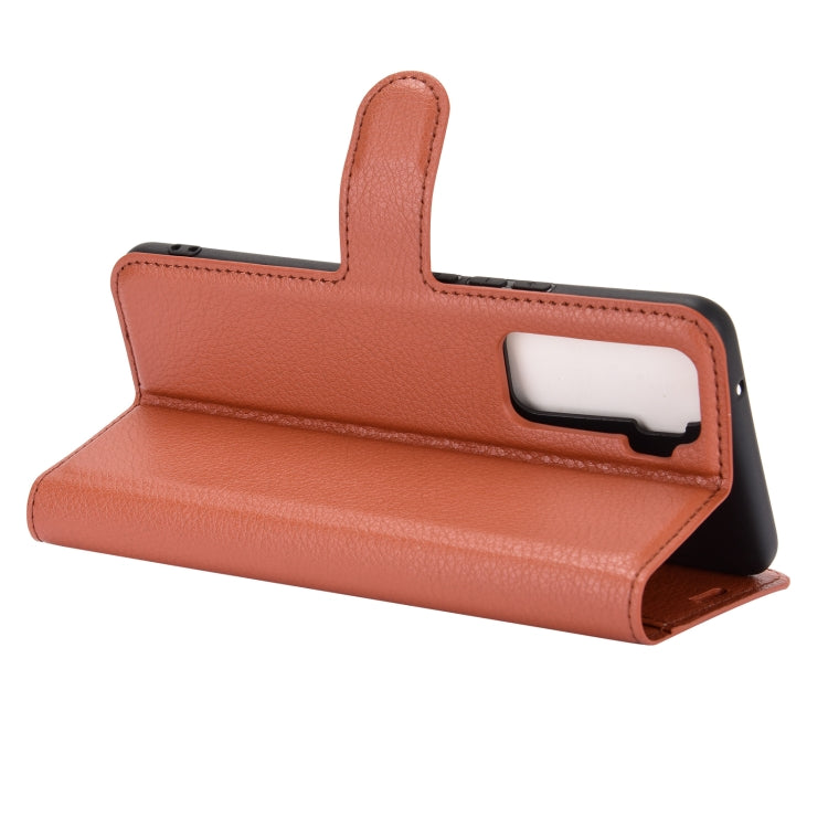 For vivo iQOO 5 5G Litchi Texture Horizontal Flip Protective Case with Holder & Card Slots & Wallet