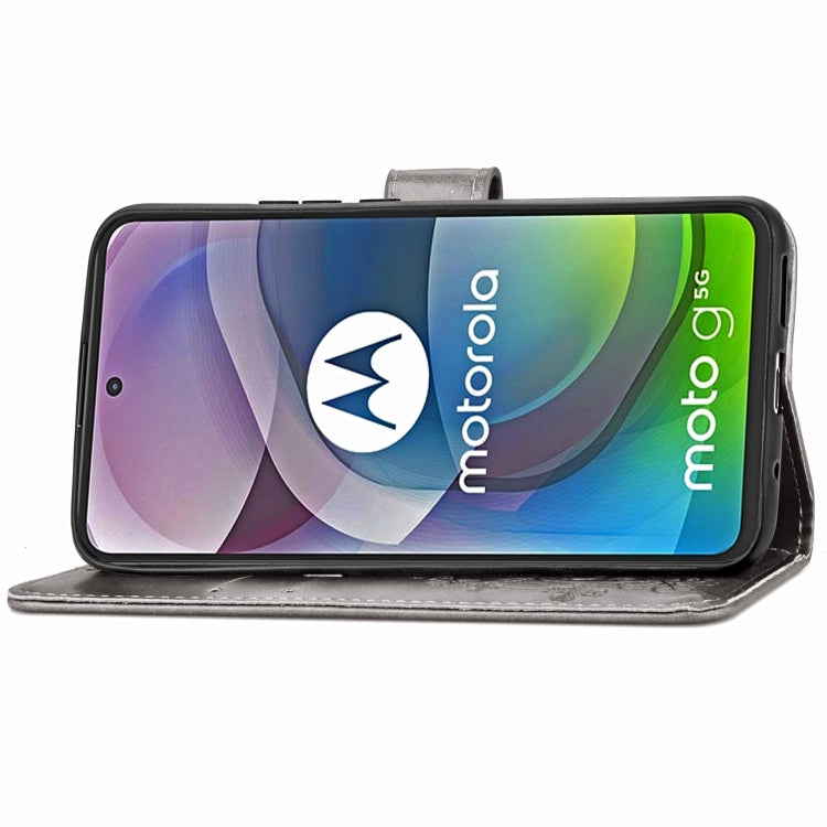 Four-leaf Clasp Embossed Buckle Mobile Phone Protection Leather Case with Lanyard & Card Slot & Wallet & Bracket Function For Motorola Moto G 5G