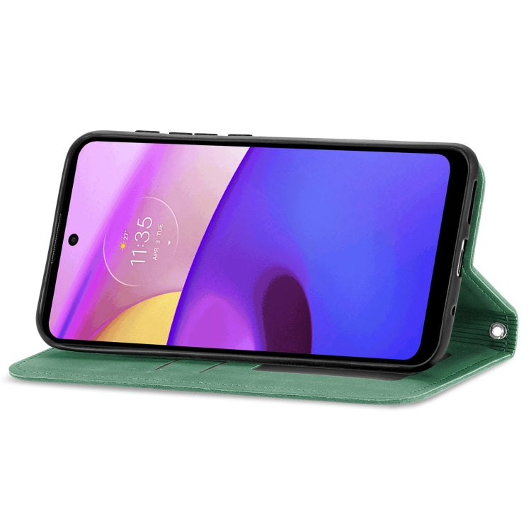 For Motorola Moto E40 Retro Skin Feel Magnetic Horizontal Flip Leather Case