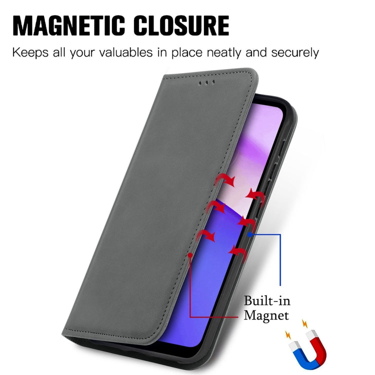 For Motorola Moto E40 Retro Skin Feel Magnetic Horizontal Flip Leather Case