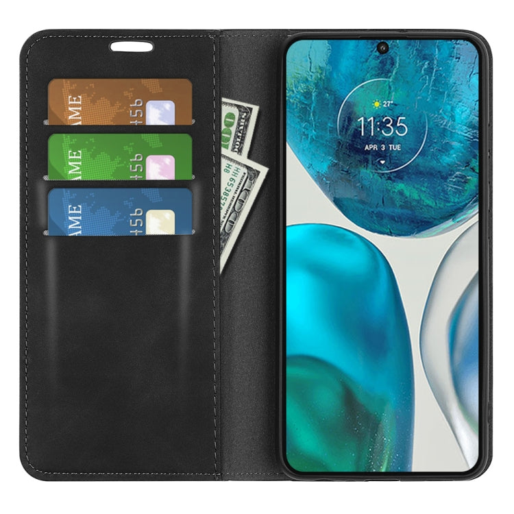 For Motorola Moto G52 4G Retro-skin Magnetic Suction Leather Phone Case