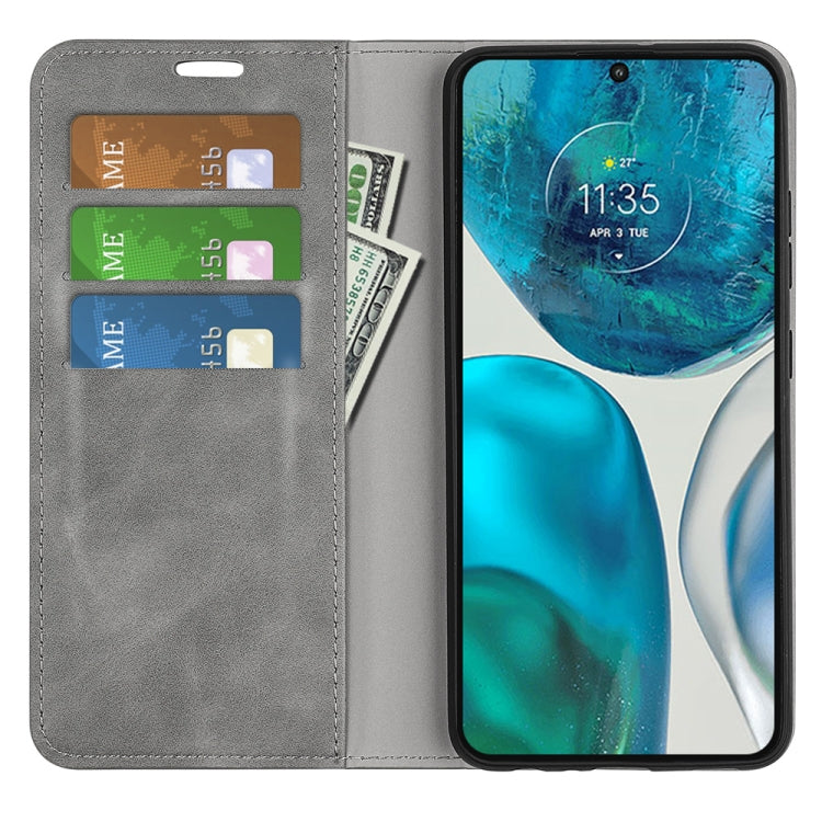 For Motorola Moto G52 4G Retro-skin Magnetic Suction Leather Phone Case