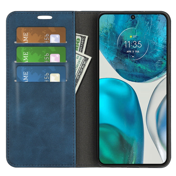 For Motorola Moto G52 4G Retro-skin Magnetic Suction Leather Phone Case