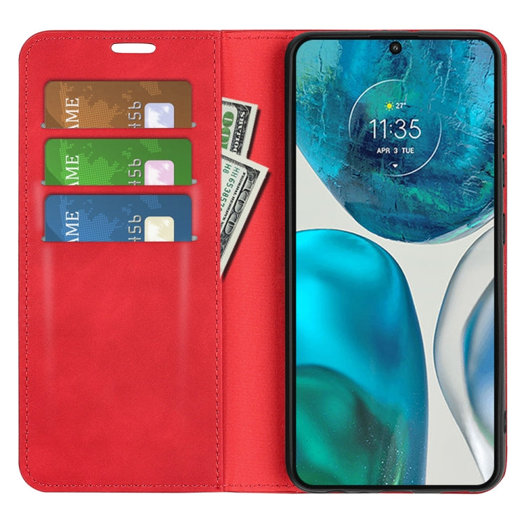 For Motorola Moto G52 4G Retro-skin Magnetic Suction Leather Phone Case