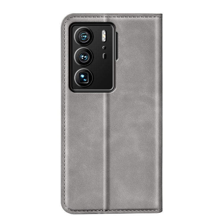 For ZTE Axon 40 Ultra Retro-skin  Magnetic Suction Leather Phone Case