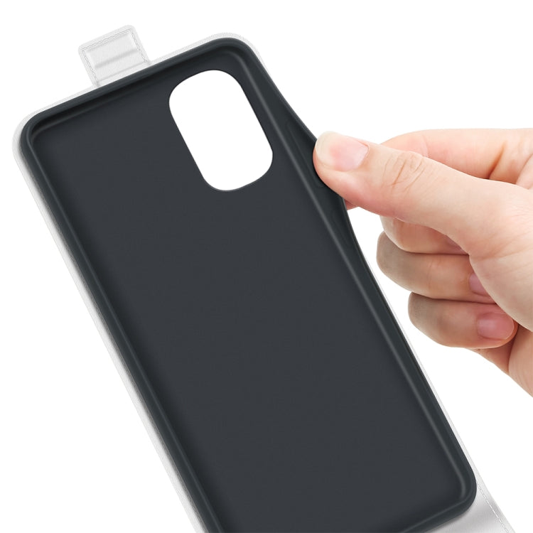 For Motorola Moto G62 5G R64 Texture Vertical Flip Leather Phone Case