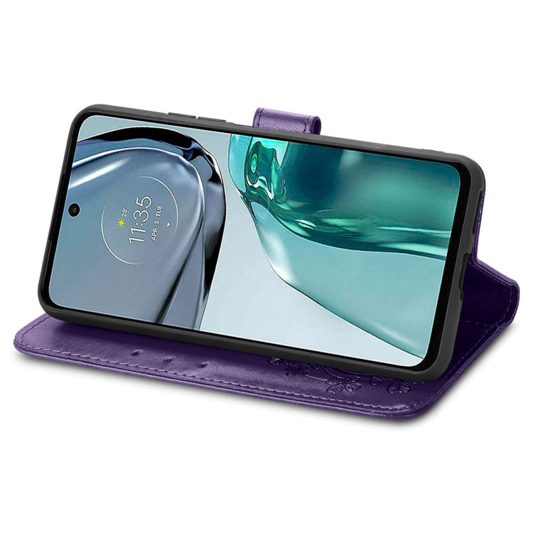 For Motorola Moto G62 Four-leaf Clasp Embossed Buckle Leather Phone Case