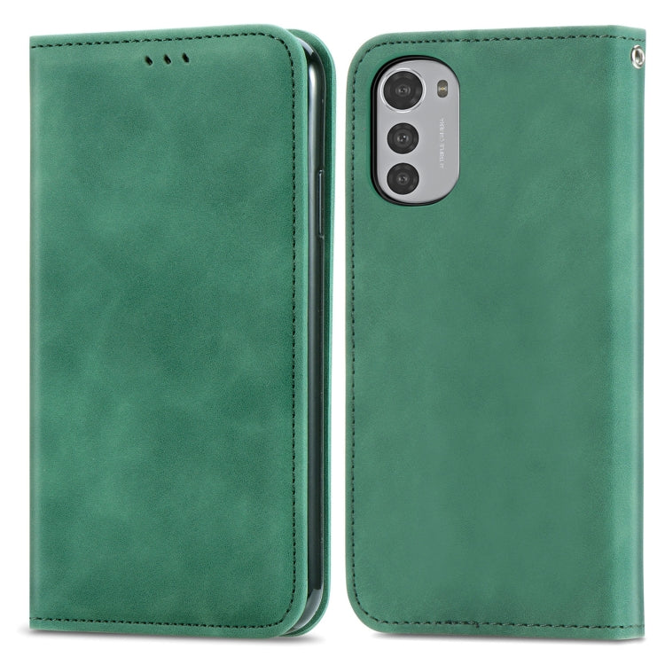 For Motorola Moto E32 Retro Skin Feel Magnetic Leather Phone Case