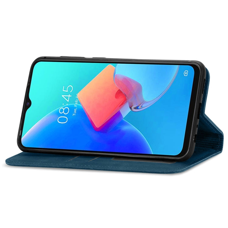 For Tecno Spark 8C Retro Skin Feel Magnetic Leather Phone Case