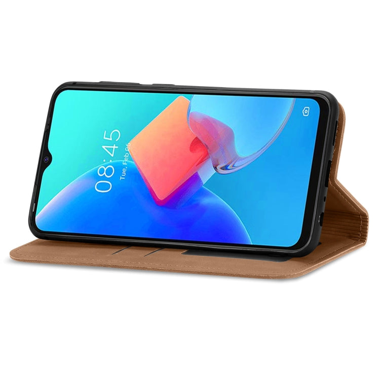 For Tecno Spark 8C Retro Skin Feel Magnetic Leather Phone Case