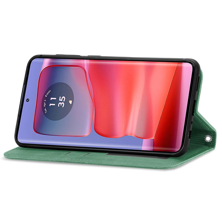 For Motorola Moto Edge 50 Pro Retro Skin Feel Magnetic Flip Leather Phone Case