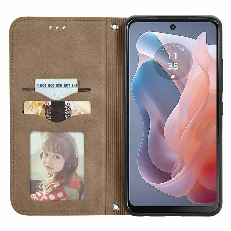 For Motorola Moto G Play 2024 Retro Skin Feel Magnetic Flip Leather Phone Case