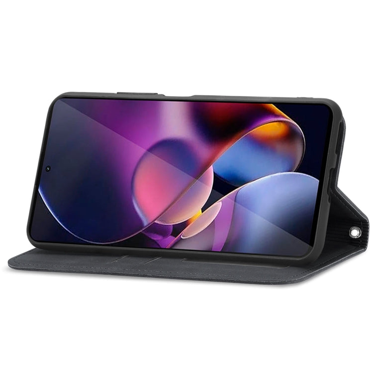 For Motorola Moto G Stylus 5G 2024 Retro Skin Feel Magnetic Flip Leather Phone Case