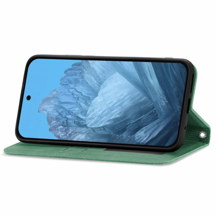 For Google Pixel 9 Pro XL Retro Skin Feel Magnetic Flip Leather Phone Case