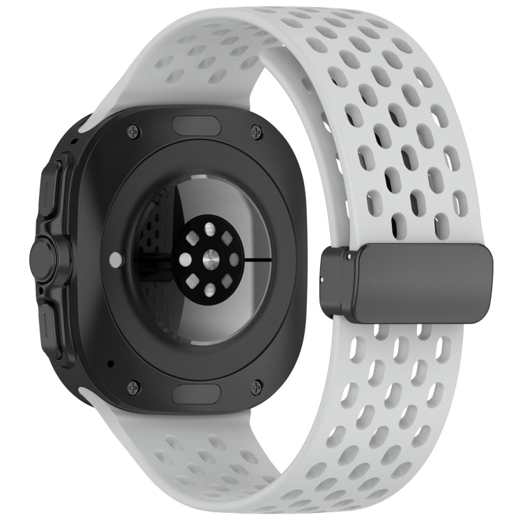 For Samsung Galaxy Watch Ultra 47mm Hole Style Magnetic Folding Buckle Silicone Watch Band