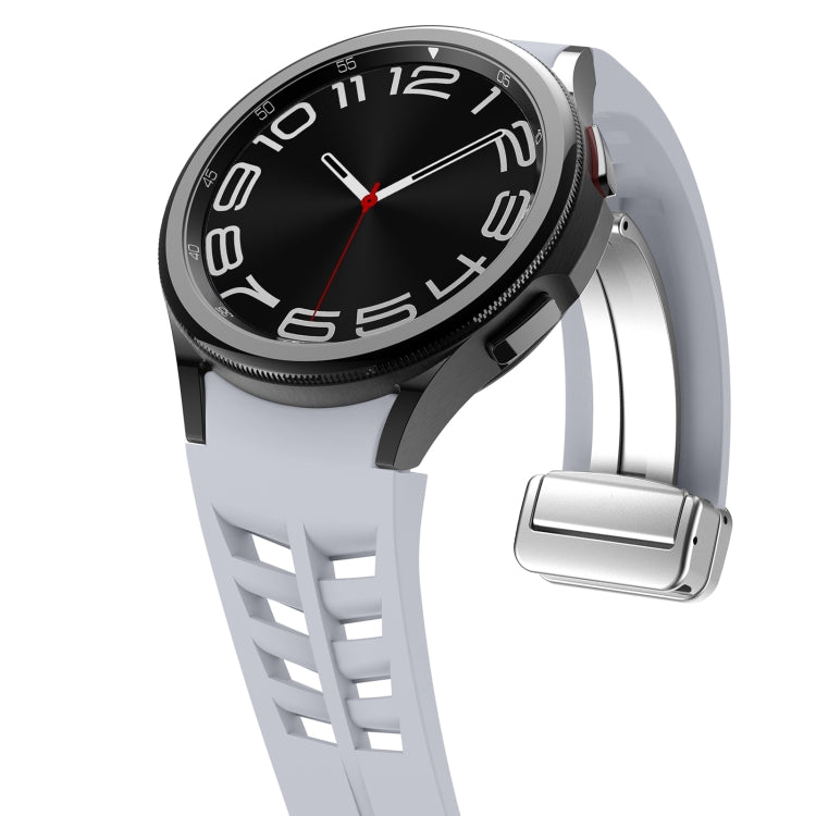 For Samsung Galaxy Watch 5 Golf Edition Richard Magnetic Folding Silver Buckle Silicone Watch Band