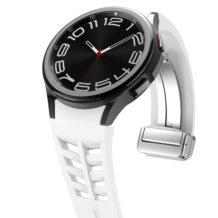 For Sansung Galaxy Watch 5 Pro 45mm Richard Magnetic Folding Silver Buckle Silicone Watch Band