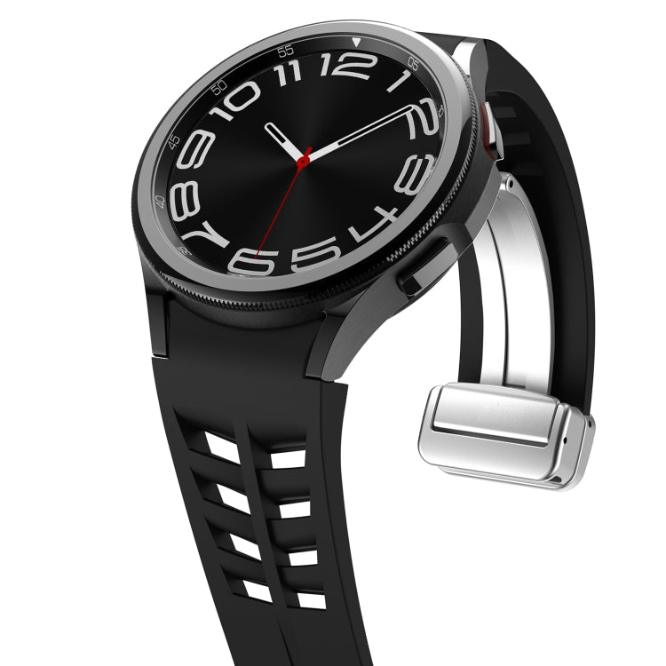 For Sansung Galaxy Watch 5 Pro 45mm Richard Magnetic Folding Silver Buckle Silicone Watch Band