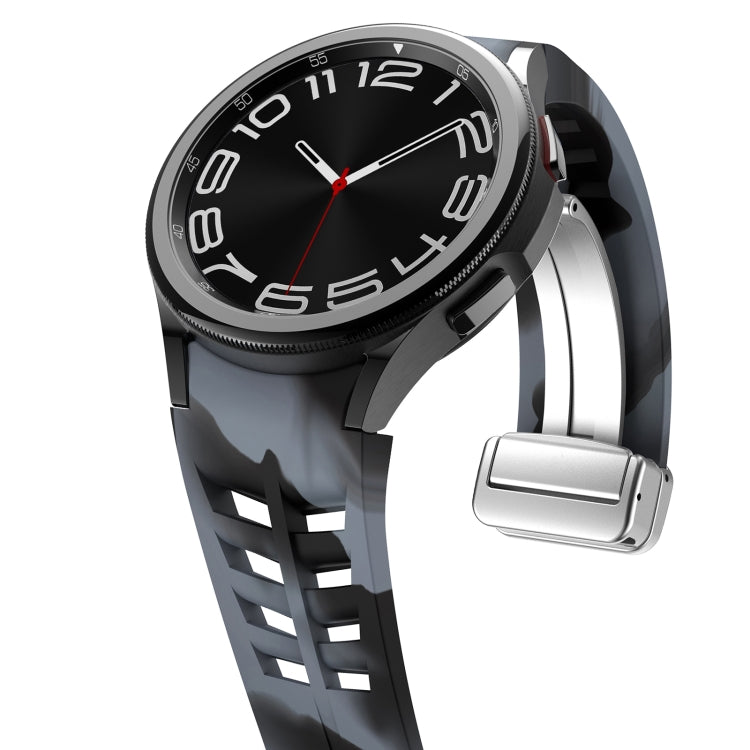 For Sansung Galaxy Watch 5 Pro 45mm Richard Magnetic Folding Silver Buckle Silicone Watch Band