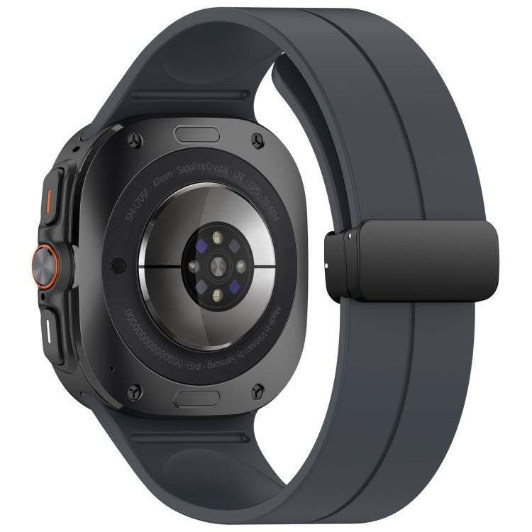 For Samsung Galaxy Watch Ultra 47mm Groove Style Folding Magnetic Buckle Silicone Watch Band