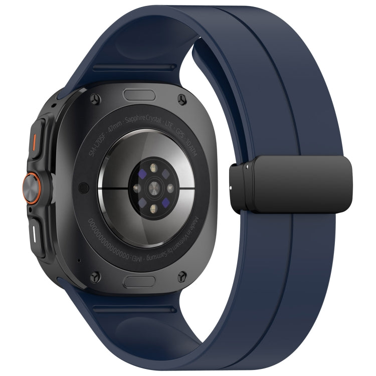For Samsung Galaxy Watch Ultra 47mm Groove Style Folding Magnetic Buckle Silicone Watch Band