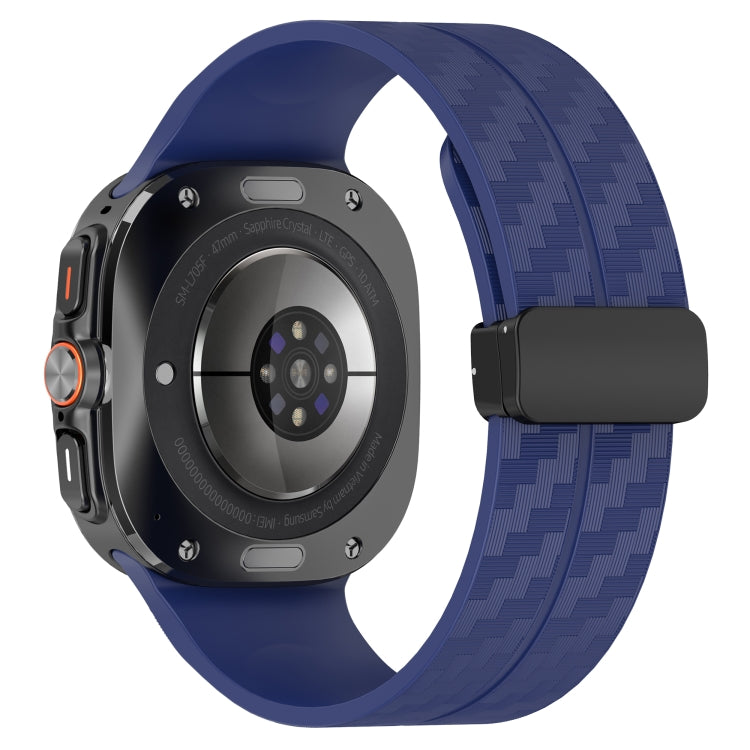 For Samsung Galaxy Watch Ultra 47mm Carbon Fiber Magnetic Folding Buckle Silicone Watch Band