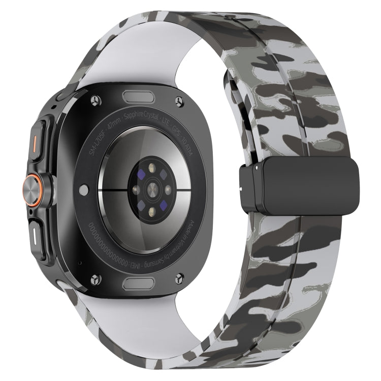 For Samsung Galaxy Watch Ultra 47mm Magnetic Folding Buckle Silicone Watch Band