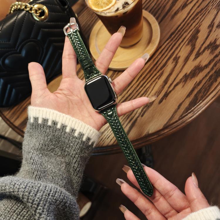 For Apple Watch 46mm / 49mm / 45mm / 44mm Heart-Shaped Embossed Leather Watch Band