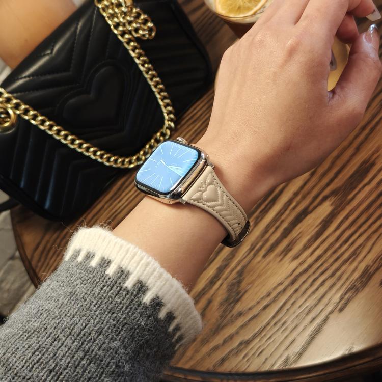 For Apple Watch 46mm / 49mm / 45mm / 44mm Heart-Shaped Embossed Leather Watch Band