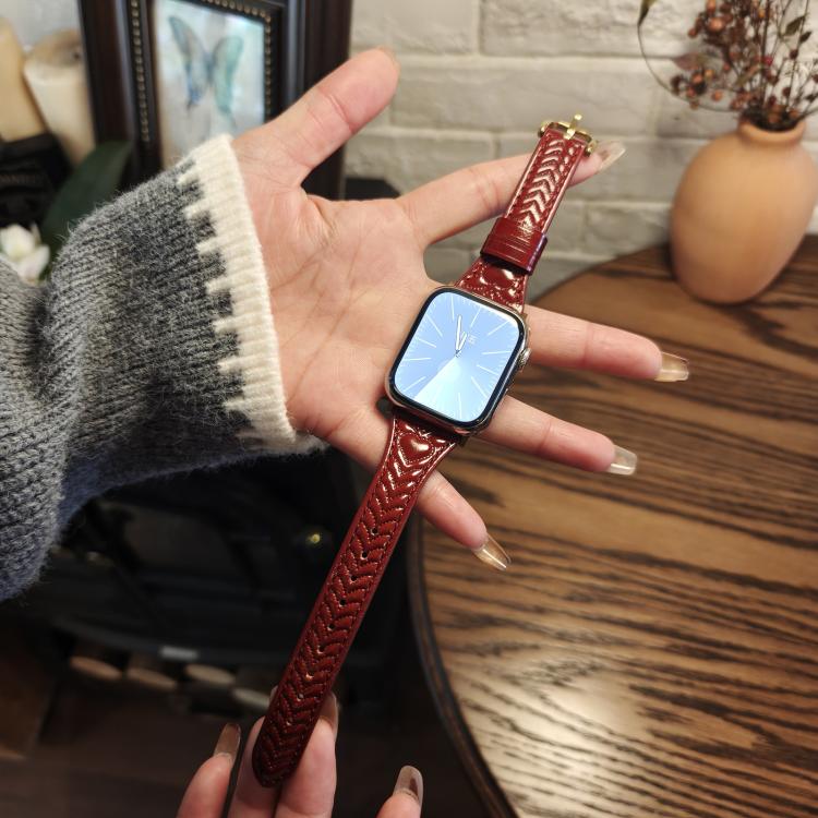 For Apple Watch 42mm / 41mm / 40mm / 38mm Heart-Shaped Embossed Leather Watch Band